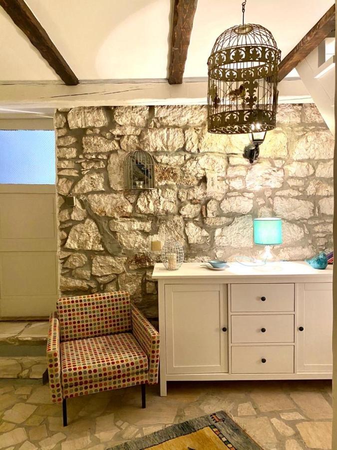 Steinhaus Mit Terrasse Lejlighed Rovinj Eksteriør billede