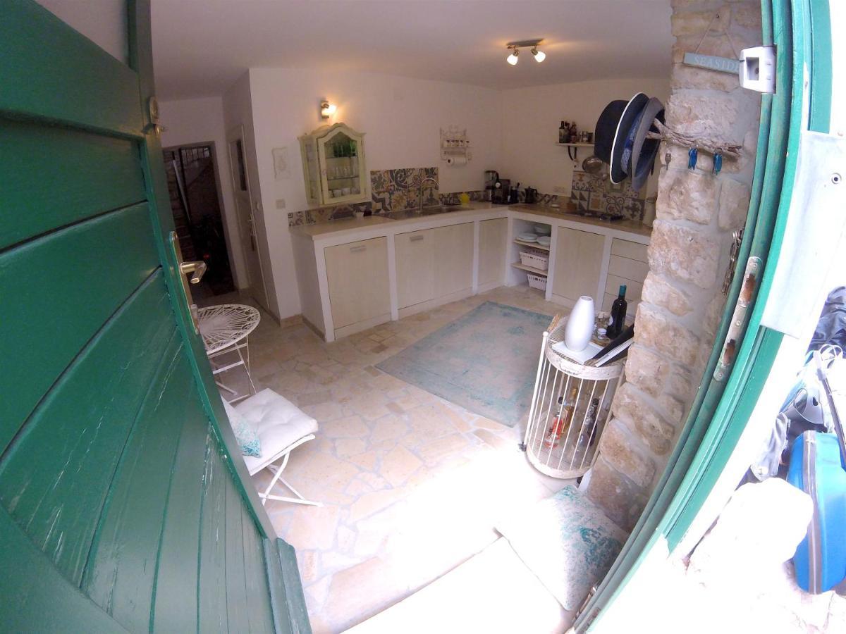 Steinhaus Mit Terrasse Lejlighed Rovinj Eksteriør billede