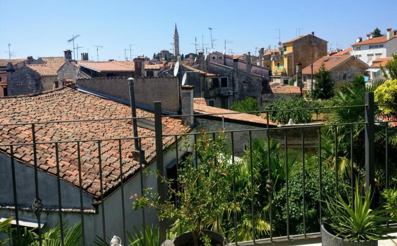 Steinhaus Mit Terrasse Lejlighed Rovinj Eksteriør billede