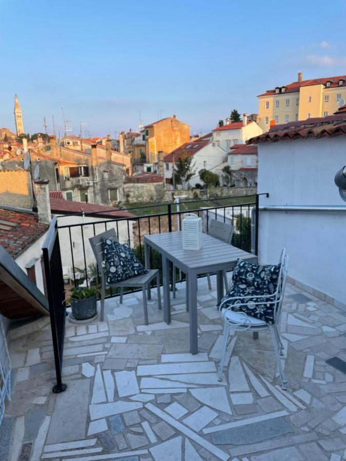 Steinhaus Mit Terrasse Lejlighed Rovinj Eksteriør billede
